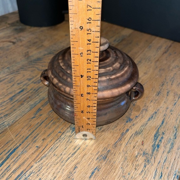 Vintage Laurentian Pottery Covered Dish – Model 519 - Picture 6 of 6